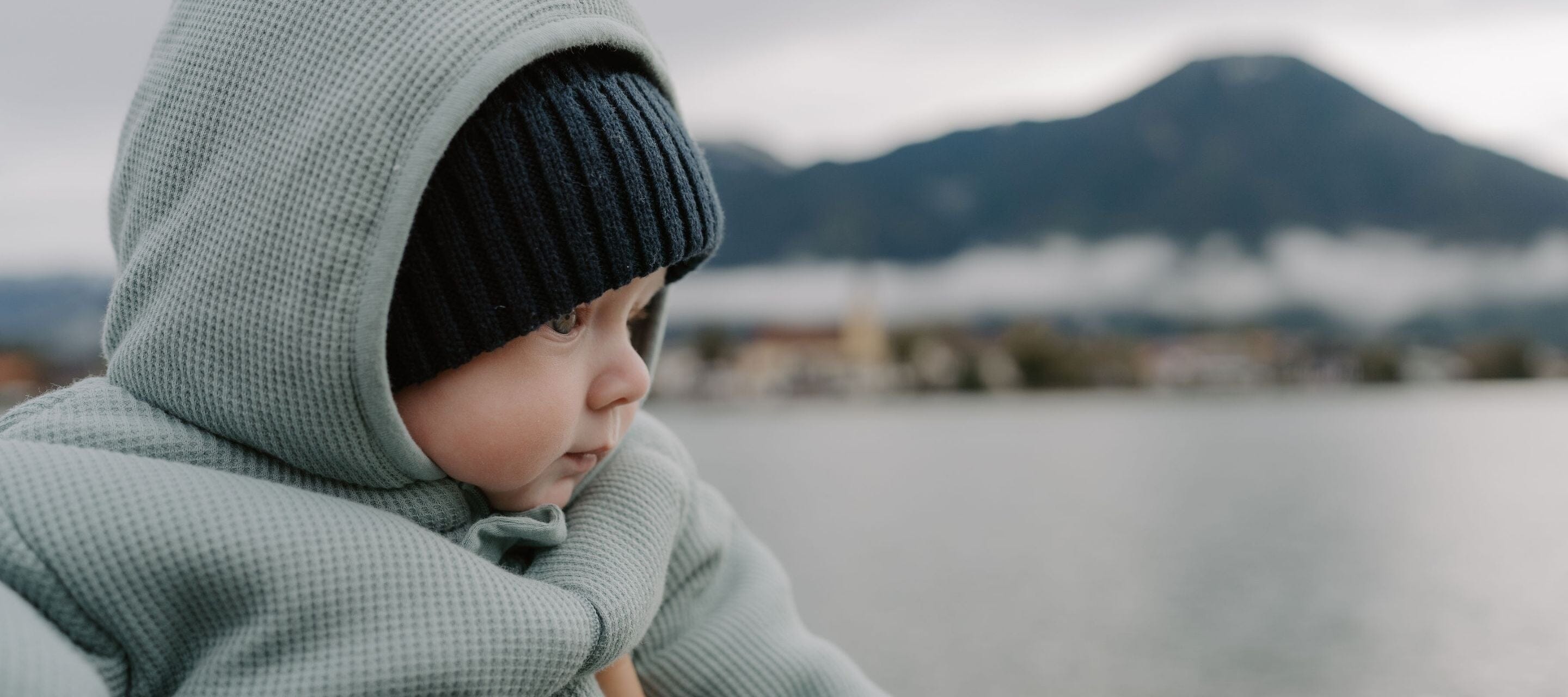 Erstausstattung Winterbaby – was Dein Baby zum Warmhalten braucht