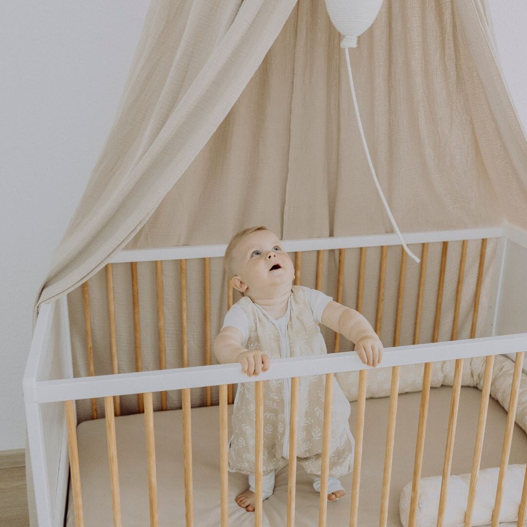 Musselin Schlafsack mit Füssen 0.5 TOG | Floral Sand