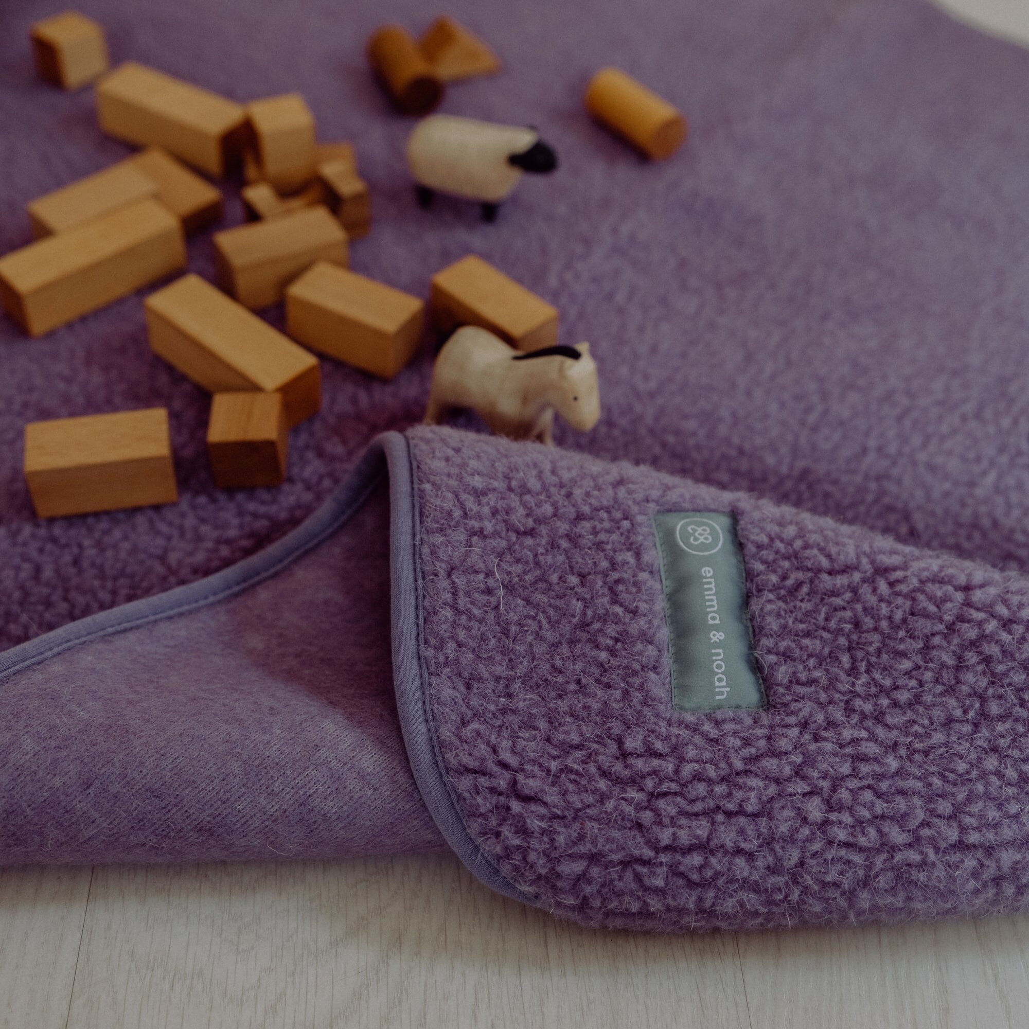 Merinowoll Teddy Kuscheldecke | Essential Lavendel