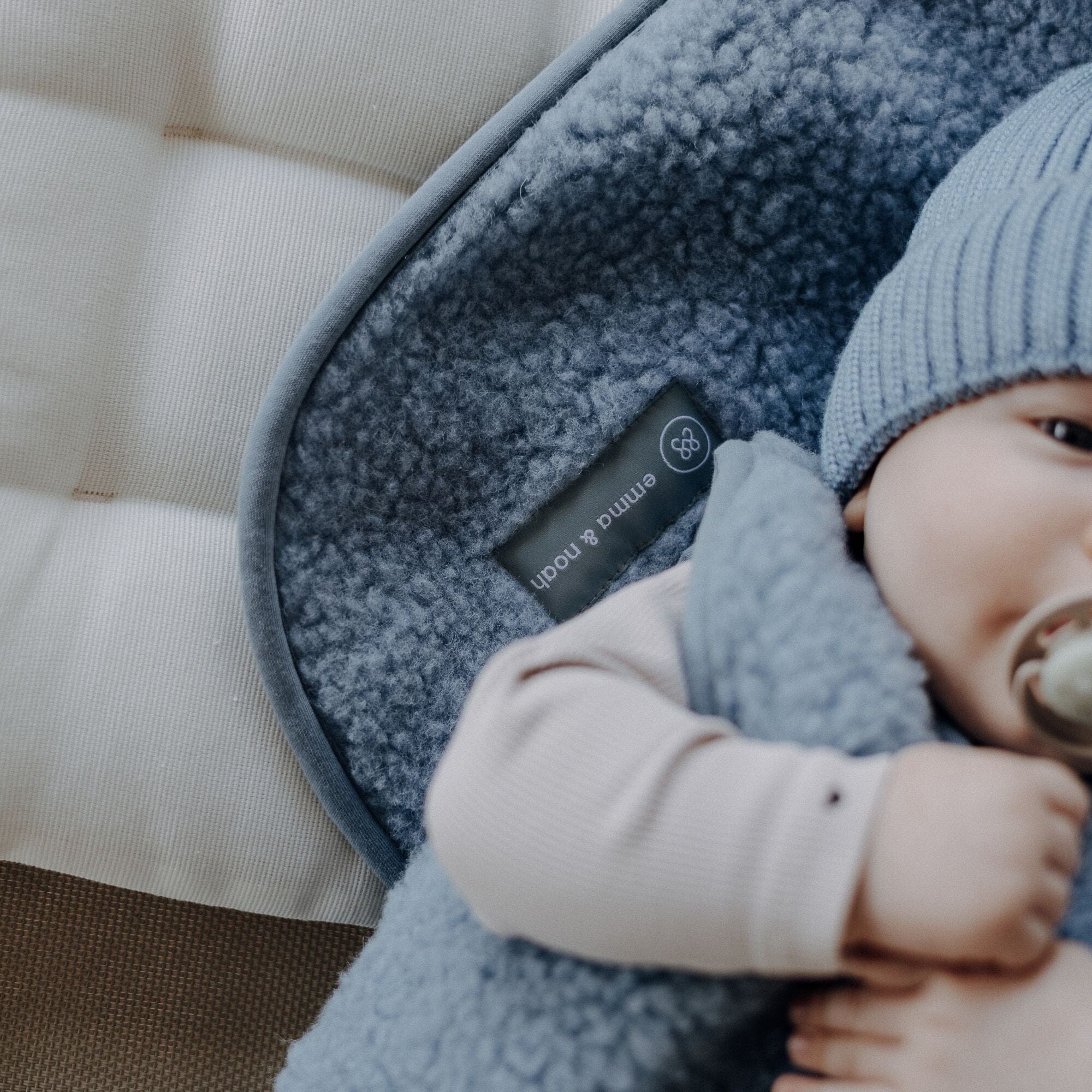 Babydecke aus Merinowolle | Essential Ice Blue